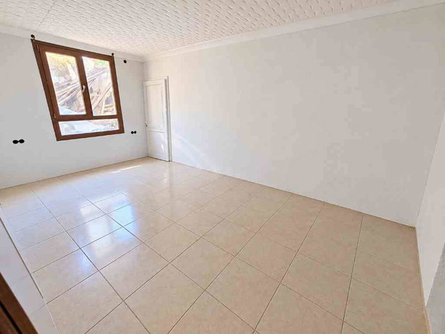 URLA MERKEZ DE SATILIK MÜSTAKİL EV