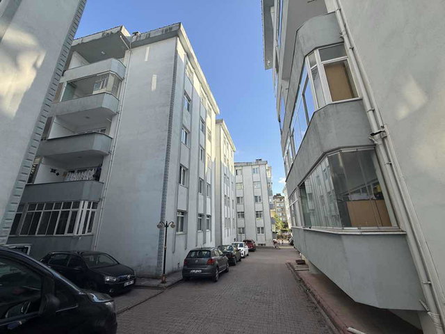 ÇEKMEKÖY’DE SİTE İÇİNDE 4+1 | 130 M² NETDOĞU-GÜNEY CEPHE