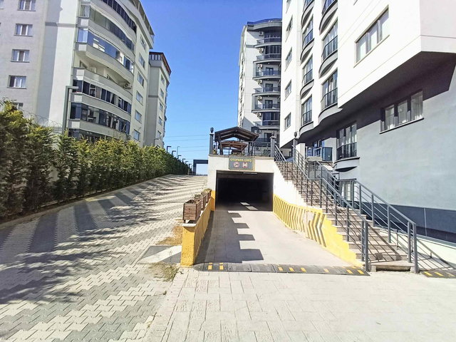 BIRR ŞEHIR 2. ETAP SITESI'NDE 2+1 ARAKAT KIRALIK DAIRE!