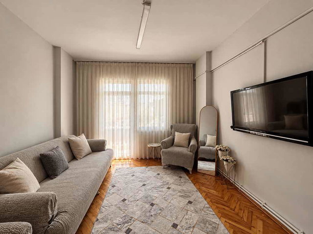 ZEYTİNBURNU SÜMER MAHALLESİ’NDE – MERKEZİ KONUMDA SATILIK 2+1