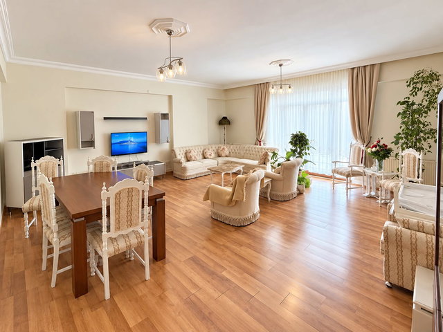 ÇEKMEKÖY’DE 155 M² NET 3+1 | 2 BANYO | BALKONLU | KREDİYE UYGUN