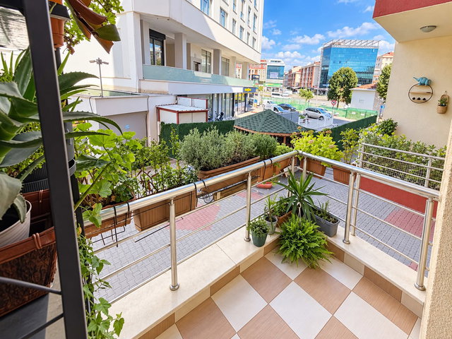 ÇEKMEKÖY’DE 155 M² NET 3+1 | 2 BANYO | BALKONLU | KREDİYE UYGUN