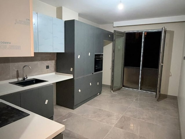 ÜSKÜDAR’DA 2024 YAPIMI 3+1 | 166 M² BRÜT | YERDEN ISITMALI | 2 BANYO | BALKONLU