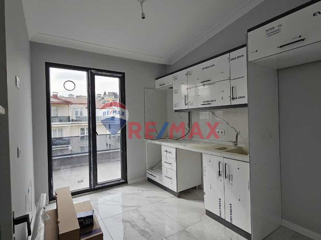 REMAX DREAMDEN PİYALEPAŞADA 3+1 ÇATI DUBLEKS DAİRE