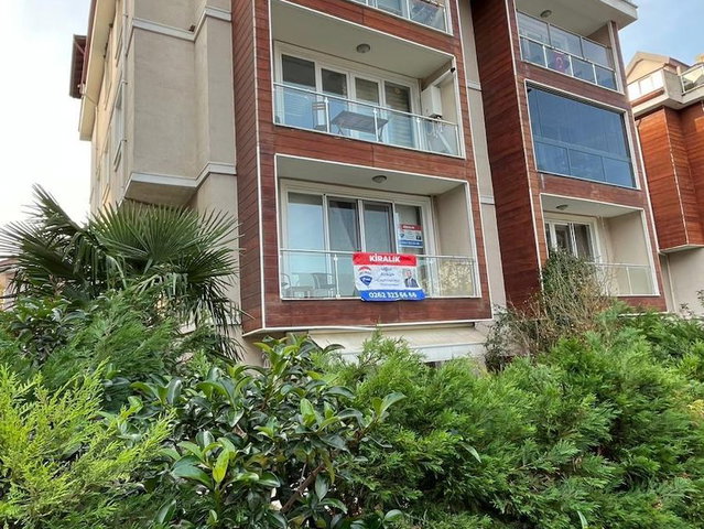 BAŞİSKELE’DE 4+1 | 185 M² NET | EŞYALI, BAHÇE KATI, 3 BANYOLU GENİŞ DAİRE