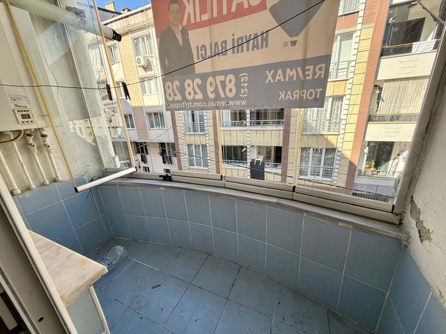RE/MAX TOPRAK'TAN MEHMET AKİF ERSOY'DA ARA KAT ÇİFT BALKONLU 2+1