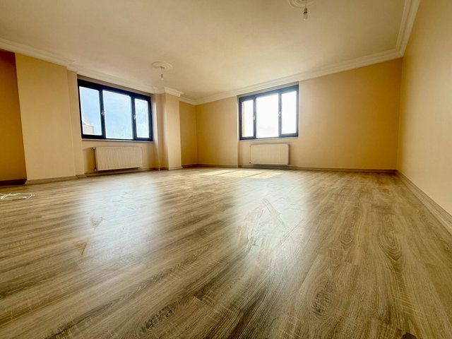 ÜMRANIYE ALEMDAĞ CADDESI KIRALIK DUBLEKS 3+2 DAIRE