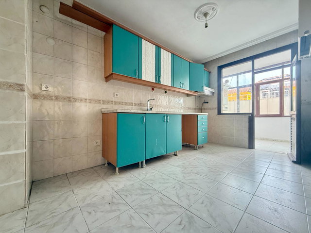 ÜMRANIYE ALEMDAĞ CADDESI KIRALIK DUBLEKS 3+2 DAIRE