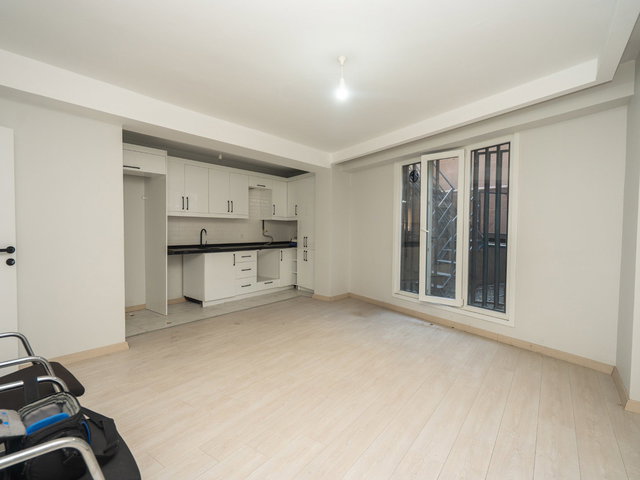 REMAX GELİŞİMDEN YAKUPLU MAH. BAHÇELİ TERS DUBLEKS 2+1 SATILIK DAİRE