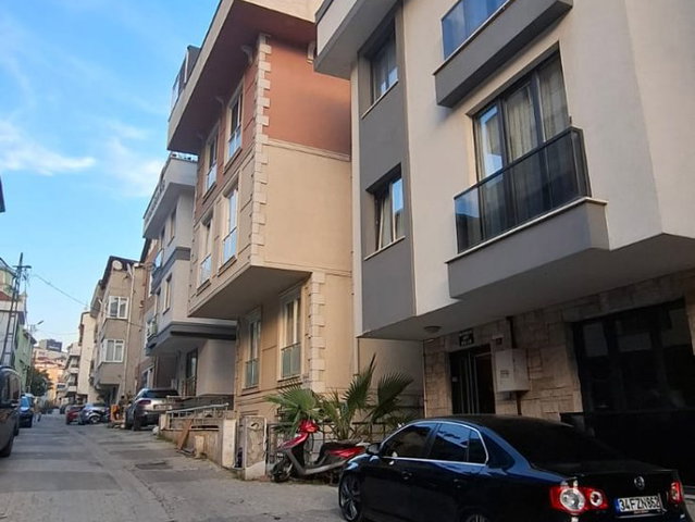 İÇERENKÖY METROYA 5 DK MESAFEDE 1+1 KİRALIK