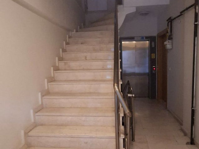 İÇERENKÖY METROYA 5 DK MESAFEDE 1+1 KİRALIK