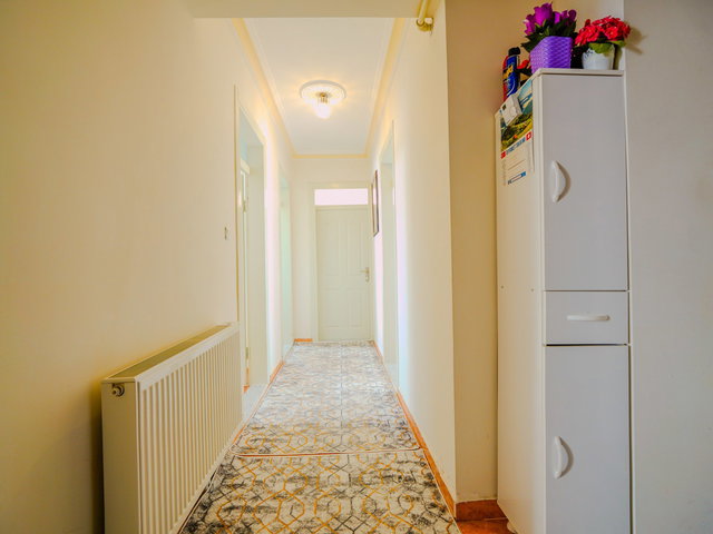KORKUTELİ YENİ MAH. ANTALYA CAD. ÜZERİ 5+1 SATILIK ÇATI DUBLEKSİ 245 M² DOĞALGAZLI 3 CEPHE