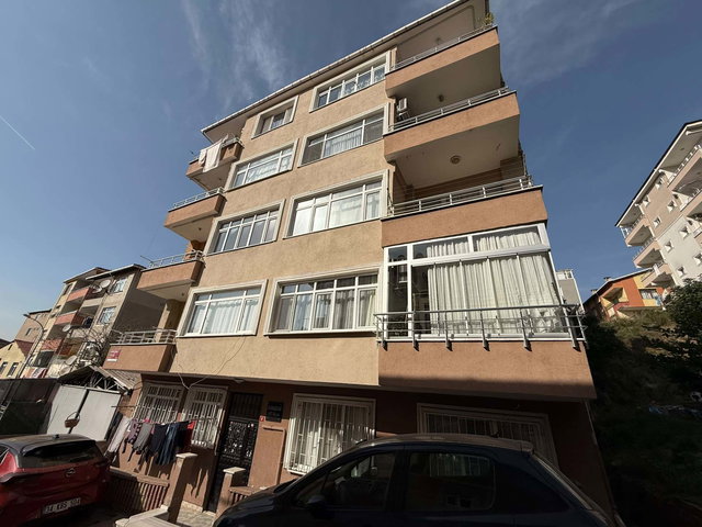 REMAX ANI DAN ÇENGELKÖY DE IÇI TADILATLI 3+1 KIRALIK DAIRE