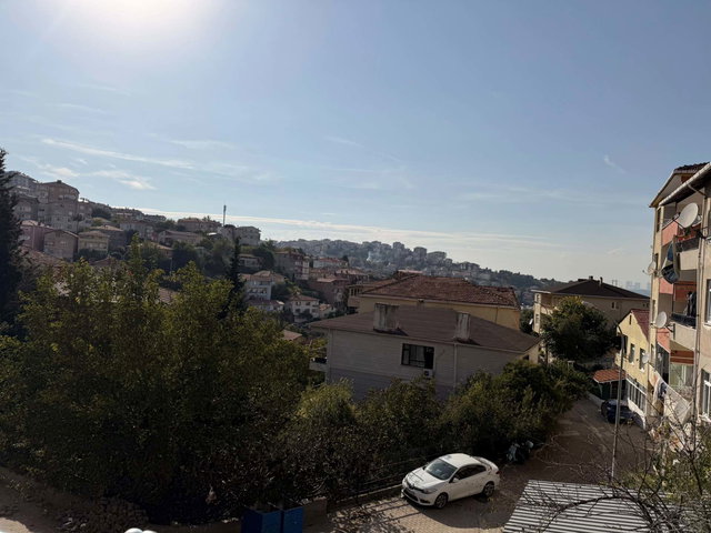 REMAX ANI DAN ÇENGELKÖY DE IÇI TADILATLI 3+1 KIRALIK DAIRE