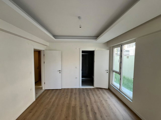 EMİMEVİME UYGUN BAŞİSKELE MAMİK REFORMDA SİTE İÇİ 3+1 DAİRE