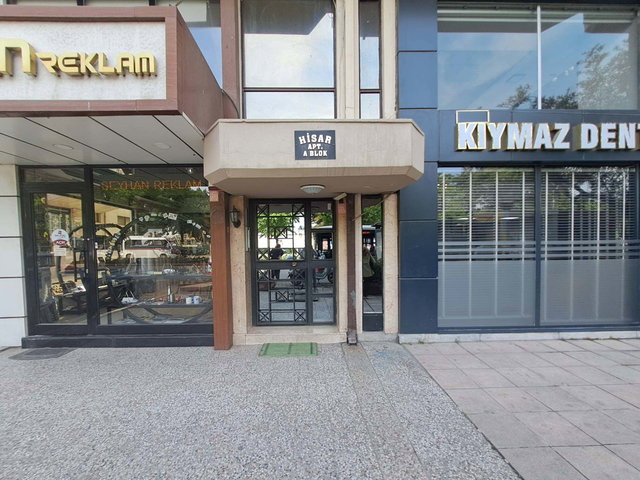 REMAX MİD – ALTIEYLÜL MAHALLESİNDE MERKEZİ KONUMDA SATILIK 3+1 DAİRE