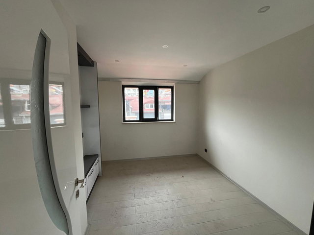 REMAX MODEL DEN SIRAKAPILAR MAHALLESİNDE 3+1 SATILIK DUBLEKS DAİRE