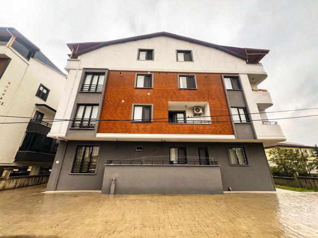 DERİNCE FATİH SULTAN TERASLI KİRALIK 3+1 ÇATI DUBLEKS