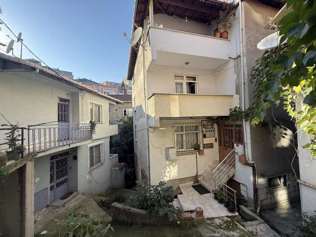 RUMELİHİSARI MAHALLESİ’NDE, YATIRIMA UYGUN 3+1 DAİRE