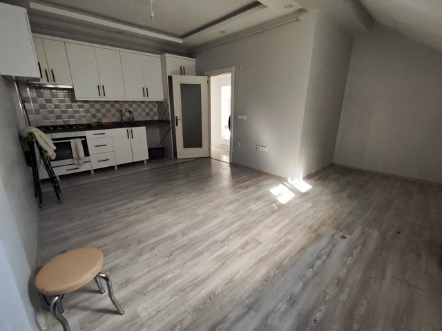 BAYRAMPAŞA MURAT MAHALLESİNDE KİRALIK 2+1 DAİRE