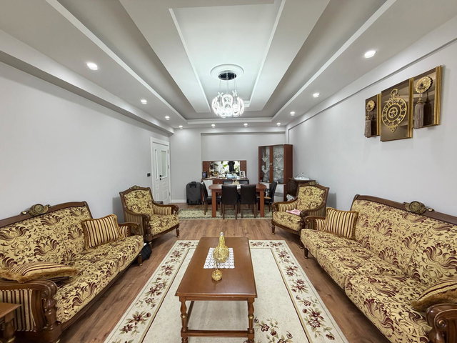 REMAX İLKE'DEN PALANDÖKEN KONUTLARI'NDA 4+1 SATILIK DAIRE
