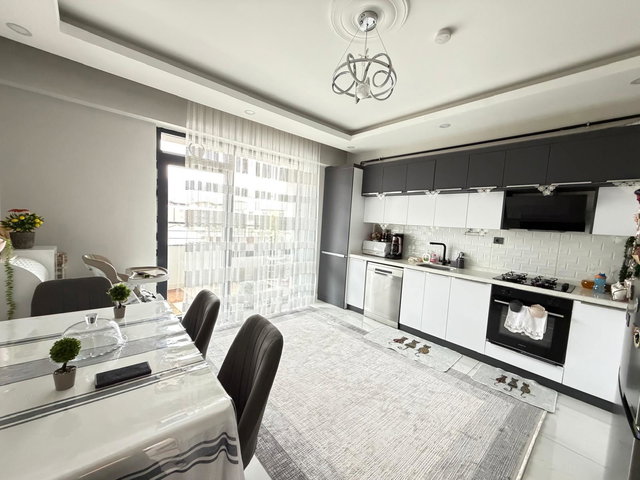 REMAX İLKE'DEN PALANDÖKEN KONUTLARI'NDA 4+1 SATILIK DAIRE