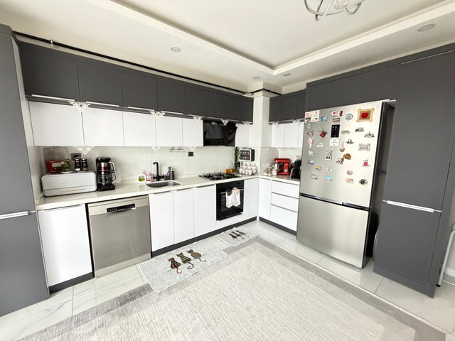REMAX İLKE'DEN PALANDÖKEN KONUTLARI'NDA 4+1 SATILIK DAIRE