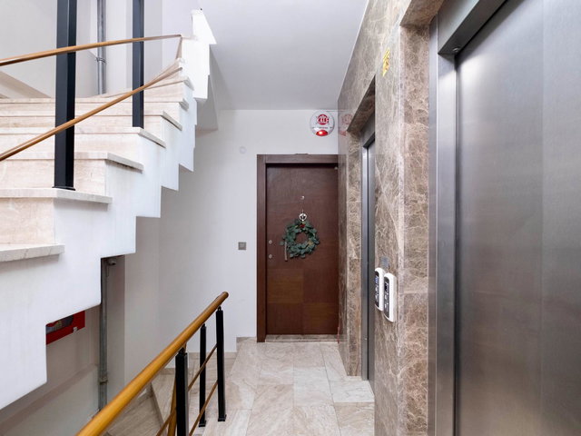 SUADİYE BAĞDAT CADDESİ ÜZERİNDE SATILIK DAİRE!!!!
