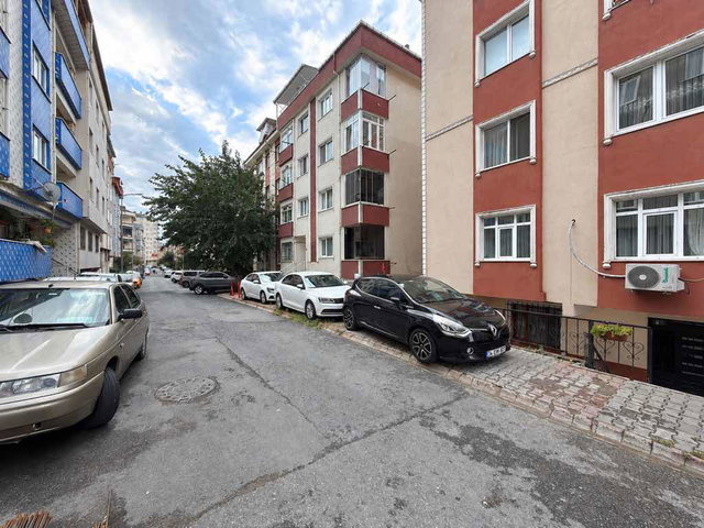 ÜMRANİYE’DE 2+1 | 75 M² BRÜT | BALKONLU | DOĞALGAZ KOMBİLİ | KREDİYE UYGUN