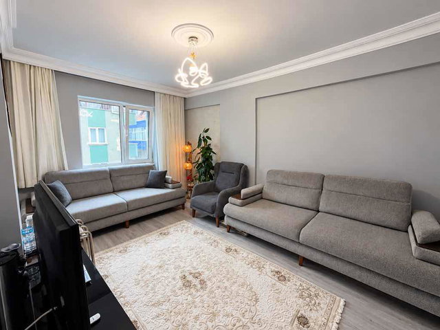 ÜMRANİYE’DE 2+1 | 75 M² BRÜT | BALKONLU | DOĞALGAZ KOMBİLİ | KREDİYE UYGUN