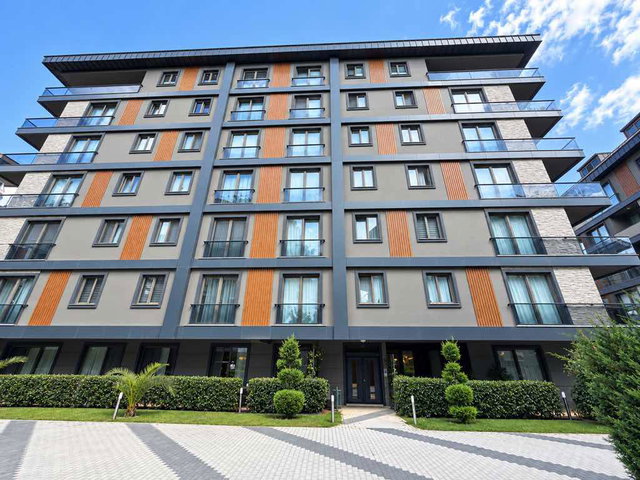 ÜSKÜDAR’DA SIFIR 4+1 | EN ÜST KAT | 218 M² NET | 3 BANYO | YERDEN ISITMA