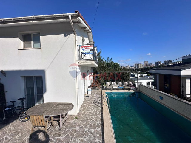 TUZLA AYDINLI ÇAMLIBELDE VILLALARINDA SATILIK 3 KATLI MÜSTAKIL VILLA