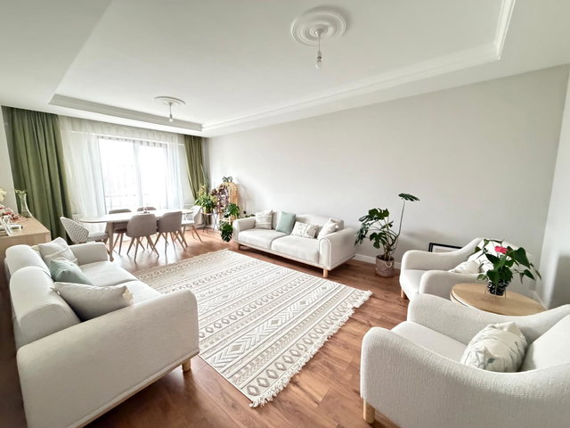 REMAX İLKE'DEN PALANDÖKEN KONUTLARI'NDA 4+1 SATILIK DAIRE
