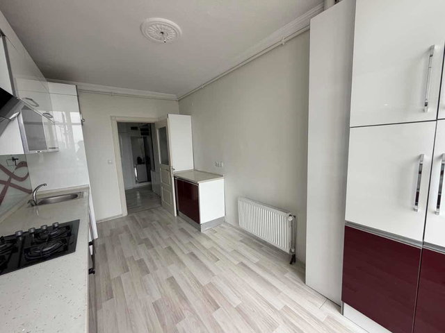 MAMAK ALTINEVLER CUMHURIYET SITESI B BLOKTA 10. KAT DAIRE