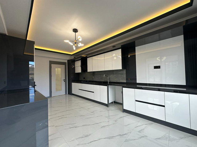 REMAX İLKE'DEN YILDIZKENT SARAY İNŞAAT'TA 4+1 SATILIK LÜX DAİRE