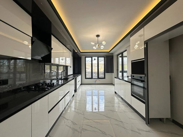 REMAX İLKE'DEN YILDIZKENT SARAY İNŞAAT'TA 4+1 SATILIK LÜX DAİRE