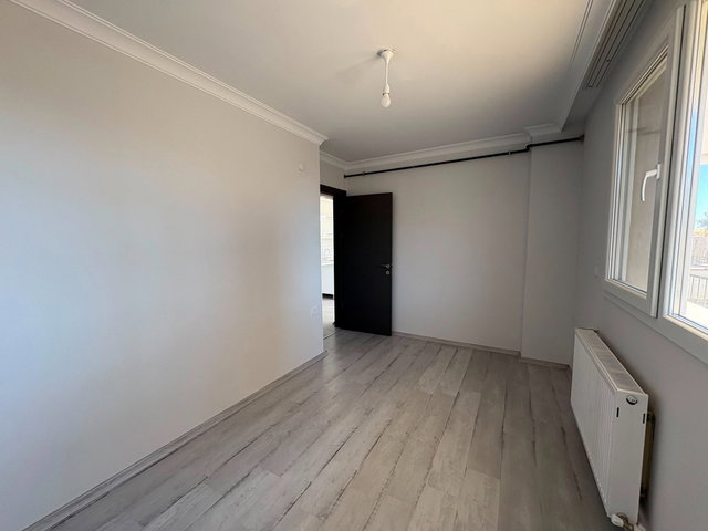 CAMIKEBIR PRESTIJLI KONUMDA,BAHÇE KULLANIMLI ÖZEL 2+1 DAIRE