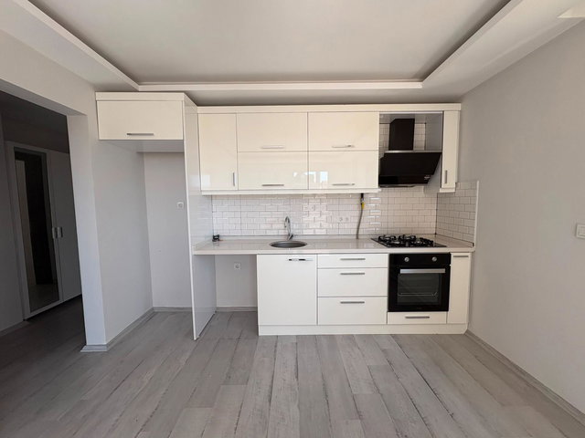 CAMIKEBIR PRESTIJLI KONUMDA,BAHÇE KULLANIMLI ÖZEL 2+1 DAIRE