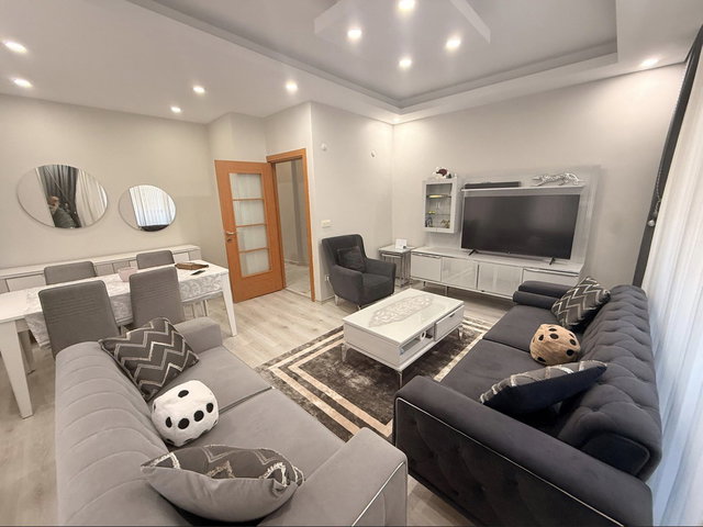 İZZETPAŞA HUDUT SOKAK’TA FULL EŞYALI 2+1 80 M² DAİRE