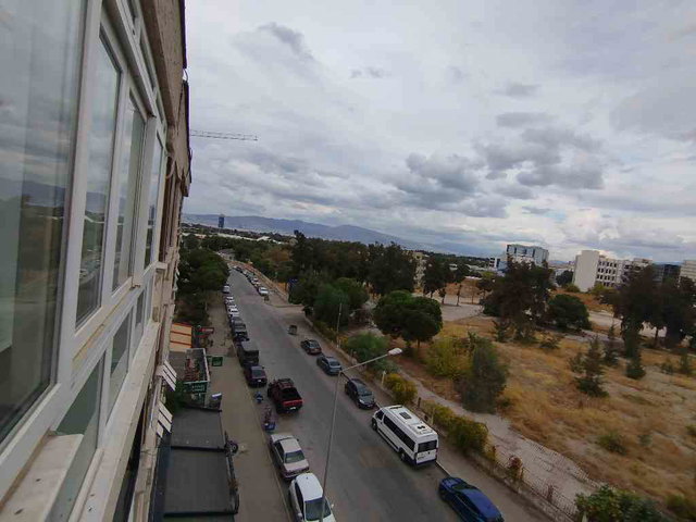 İZMİR NARLIDERE’DE EŞYALI 4+1 | 200 M² NET | JEOTERMAL ISITMALI | TERAS KAT METROYA 30M