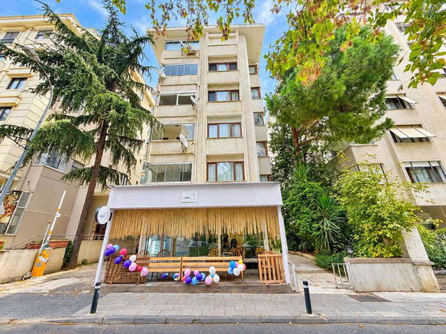 GÖZTEPEDE BAĞDAT CADDESİ LOKASYONUNDA SATILIK 2+1 DAİRE