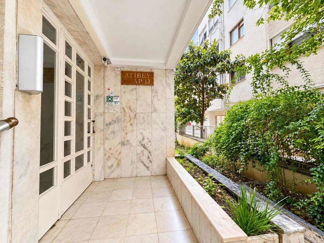 GÖZTEPEDE BAĞDAT CADDESİ LOKASYONUNDA SATILIK 2+1 DAİRE