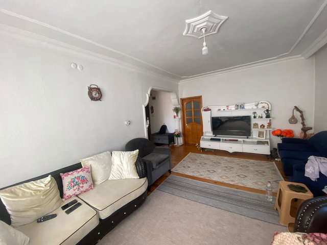 GEYVE TEPECİKLER MAHALLESİ'NDE SATILIK DAİRE