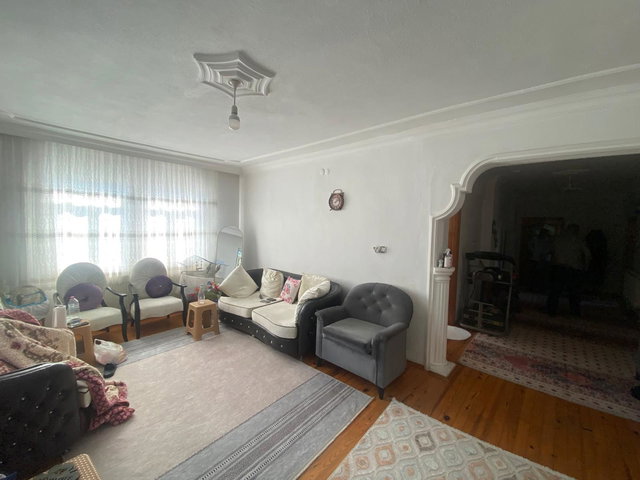 GEYVE TEPECİKLER MAHALLESİ'NDE SATILIK DAİRE