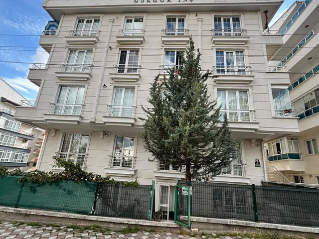 REMAX ELMAS'TAN ALSANCAK'TA ÖZEL AVLULU SATILIK 3+1 TERS DUBLEKS