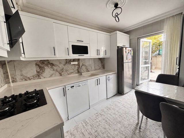REMAX ELMAS'TAN ALSANCAK'TA ÖZEL AVLULU SATILIK 3+1 TERS DUBLEKS