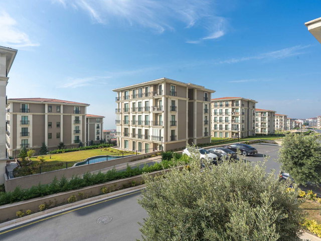 REMAX GELİŞİMDEN DENİZ İSTANBUL MERCAN KONAKLARINDA 3+1 SATILIK DAİRE