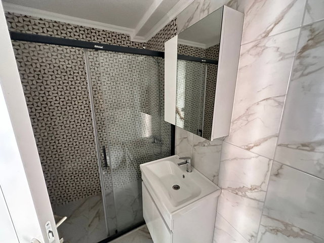 PENDİK’TE GÜVENLİKLİ SİTE İÇERİSİNDE SATILIK SIFIR FIRSAT 2+1 DAİRE