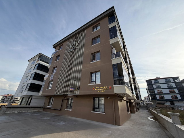 MERKEZİ KONUMDA OTURUMA HAZIR KİRALIK 1+1 DAİRE