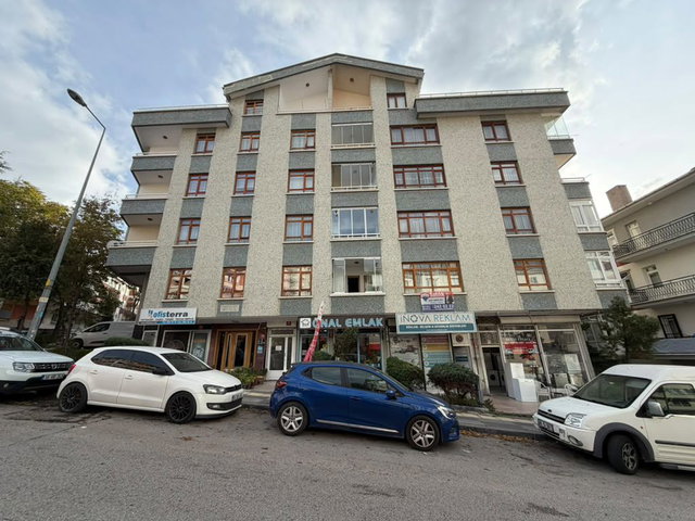 HARBİYE'DE POLİS EVİ YAKINI ASANSÖRLÜ 4+1 KİLERLİ SATILIK DAİRE
